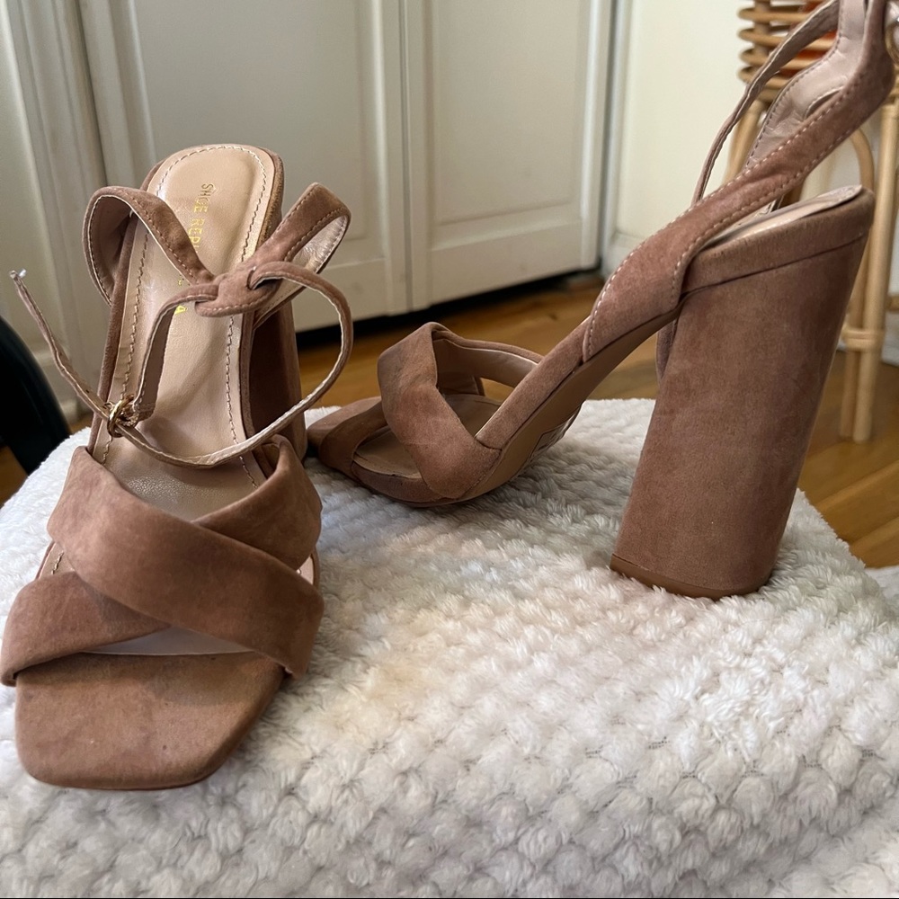 Lolashoetique Nude Platform Heel